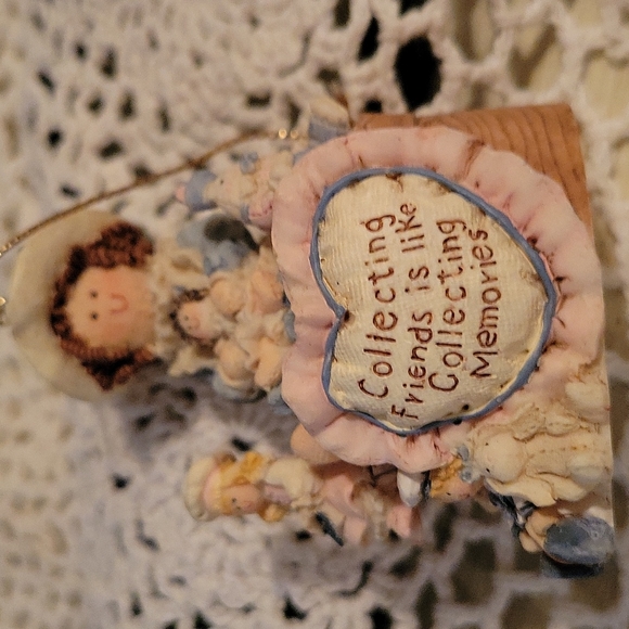 Shabby chic friends ornament - Picture 2 of 2